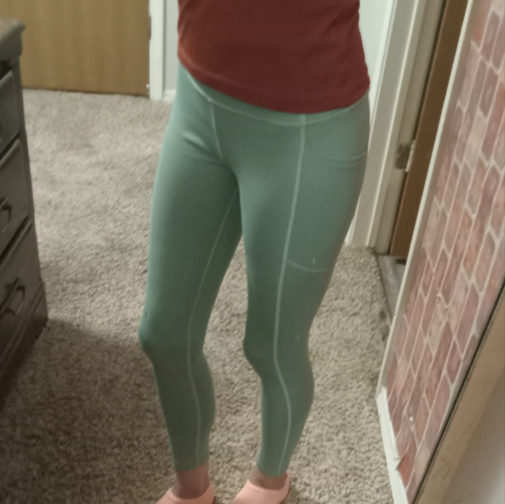 Pre-Owned Barely worn VS leggings